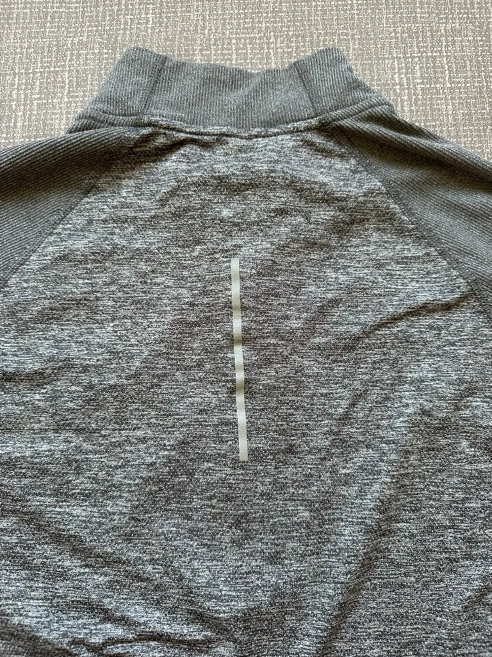 Nike Running Dri-FIT Men’s Sz M Gray Quarter Zip Long Sleeve Top Great Condition